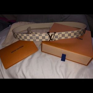 LOUIS VUITTON LV INITIALS 25MM BELT